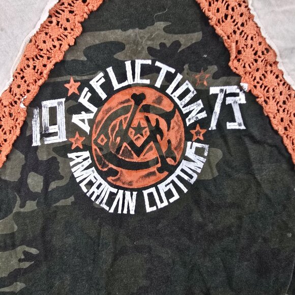 Affliction American Customs Camo Lace Graphic Tee Shirt V-Neck Short Sleeve Y2K - Picture 4 of 7